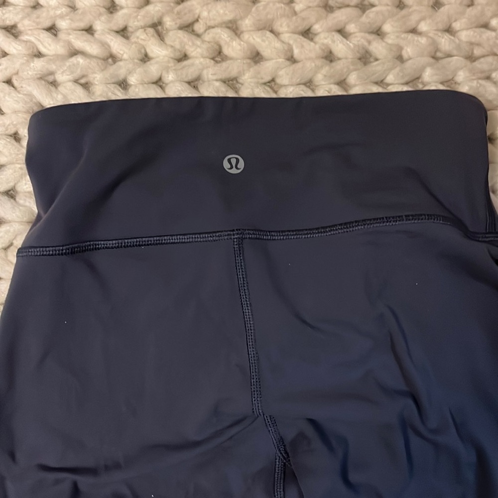dark blue/gray lulu lemon leggings